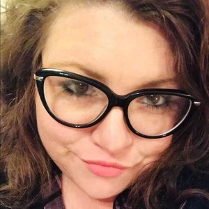 Meet your Posher, Kellie